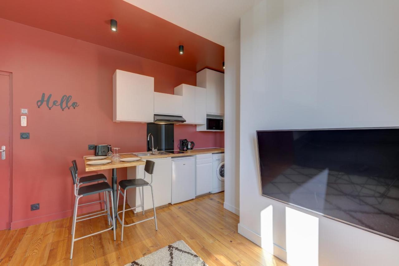 Appartement Terracotta-T2-Clim-Parking Gratuit Prive à Pierre-Bénite Extérieur photo